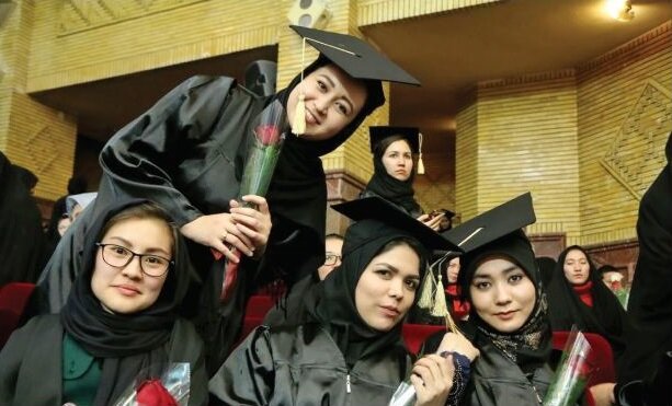 ویس کرمی: تحصیل در دانشگاههای ایران برای دختران افغانستانی فراهم شود ویس کرمی: تحصیل در دانشگاههای ایران برای دختران افغانستانی فراهم شود