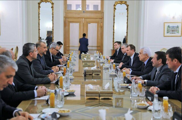 آمادگی ایران برای افزایش مشارکت بخش خصوصی در همکاریهای اقتصادی با روسیه آمادگی ایران برای افزایش مشارکت بخش خصوصی در همکاریهای اقتصادی با روسیه