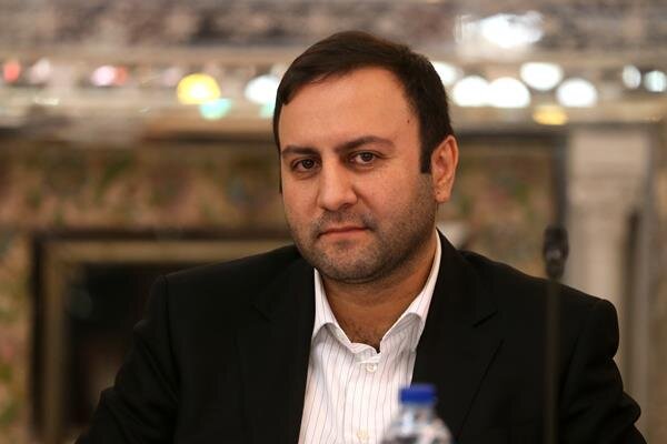 درآمدهای نفتی در بودجه ۱۴۰۲ واقع بینانه تعیین شده/ افزایش ۵۷ درصدی مالیات نارضایتی ایجاد میکند درآمدهای نفتی در بودجه ۱۴۰۲ واقع بینانه تعیین شده/ افزایش ۵۷ درصدی مالیات نارضایتی ایجاد میکند