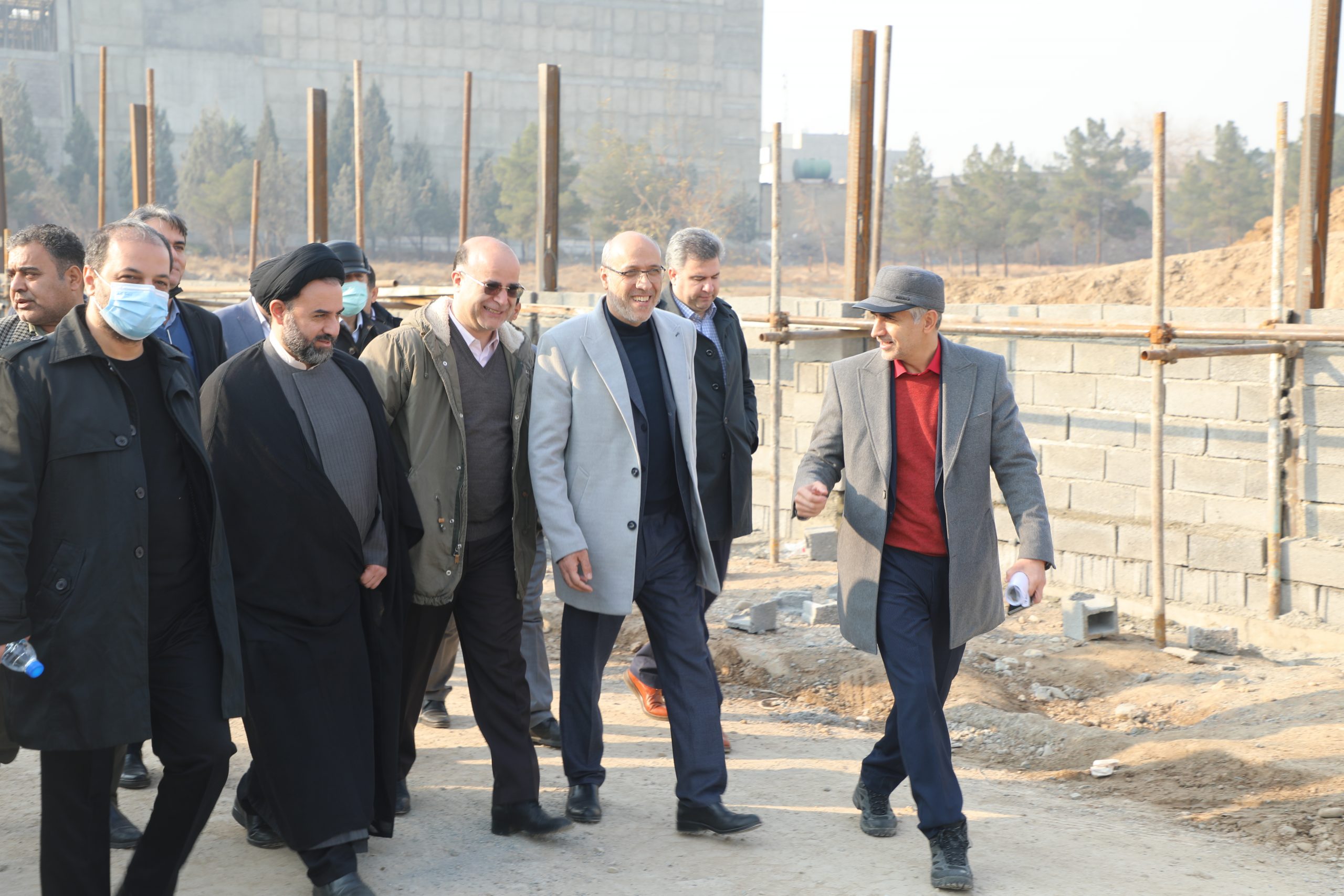 روان سازی ترافیک با توسعه پارکینگ های طبقاتی در منطقه ۱۹ شهرداری تهران روان سازی ترافیک با توسعه پارکینگ های طبقاتی در منطقه ۱۹ شهرداری تهران