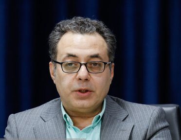 ثبتنام کنندگان خودروهای وارداتی سود دریافت میکنند ثبتنام کنندگان خودروهای وارداتی سود دریافت میکنند