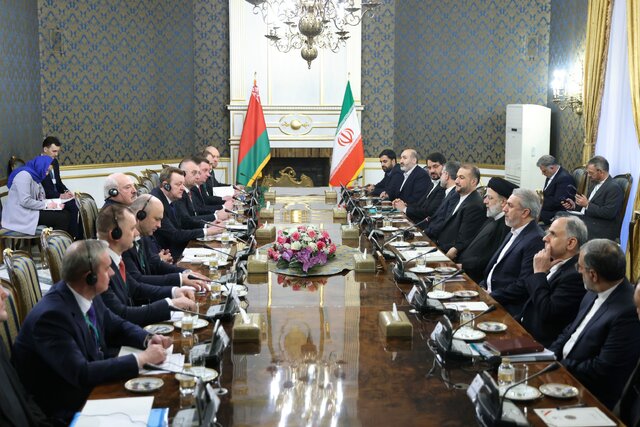 تاکید رییسی بر پیگیری اجرایی شدن توافقات میان تهران و مینسک تا ملموس شدن منافع اقتصادی آن تاکید رییسی بر پیگیری اجرایی شدن توافقات میان تهران و مینسک تا ملموس شدن منافع اقتصادی آن