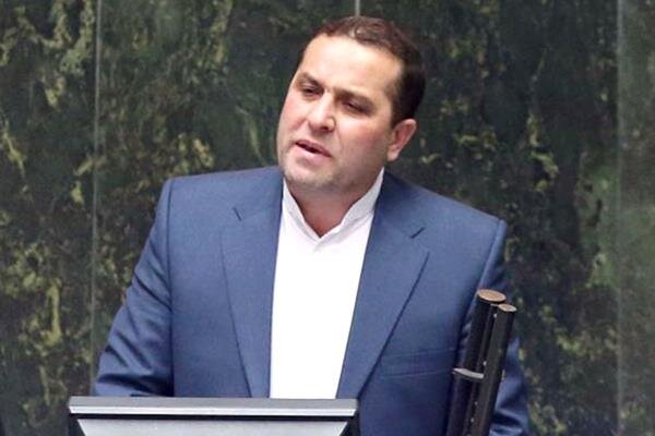 نظری: امروز مجلس بین دفن خود و ماندن «فاطمیامین» یکی را انتخاب میکند نظری: امروز مجلس بین دفن خود و ماندن «فاطمیامین» یکی را انتخاب میکند