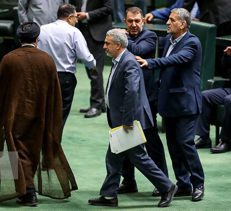 مجلس به فاطمی امین اعتماد نکرد مجلس به فاطمی امین اعتماد نکرد