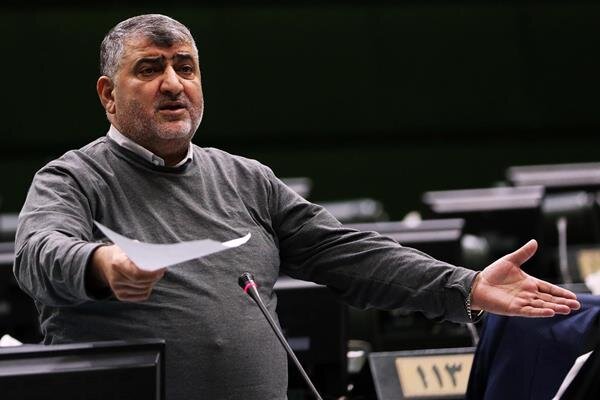 دلخوش: جلوی انتشار اسامی جعلی نمایندگان تحویل گیرنده خودرو را بگیرید دلخوش: جلوی انتشار اسامی جعلی نمایندگان تحویل گیرنده خودرو را بگیرید