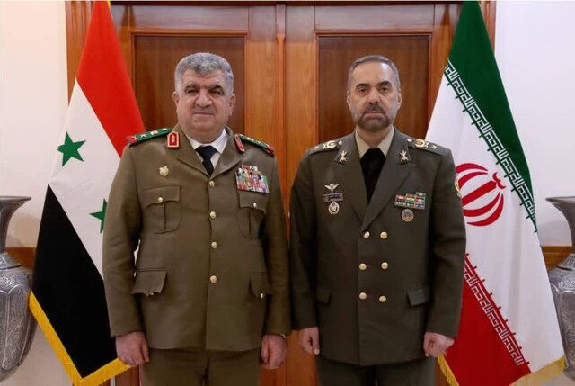 وزرای دفاع ایران و سوریه دیدار کردند
