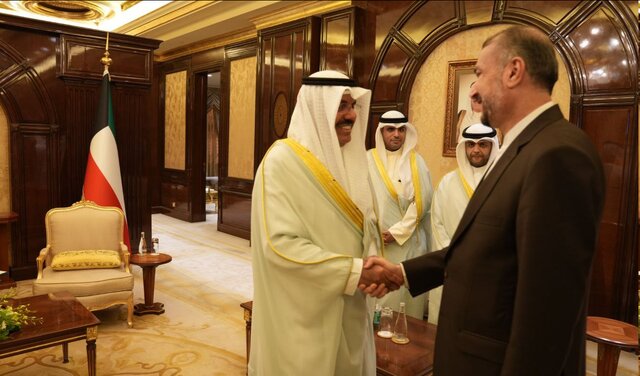 دیدار امیرعبداللهیان با نخست‌وزیر کویت