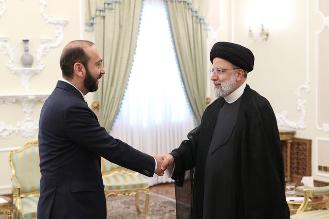 رئیسی در دیدار وزیر خارجه ارمنستان: ایران هیچگونه تغییر ژئوپلتیک و جابجایی مرزهای کشورهای منطقه را نمی پذیرد