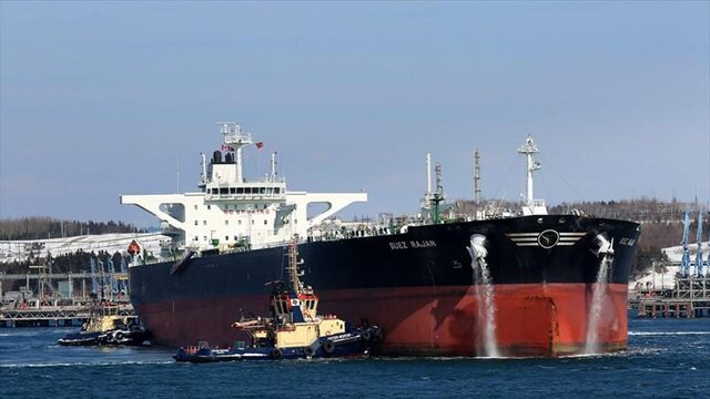 گزارش رویترز از هراس شرکت‌ها برای تخلیه نفت توقیف شده ایران