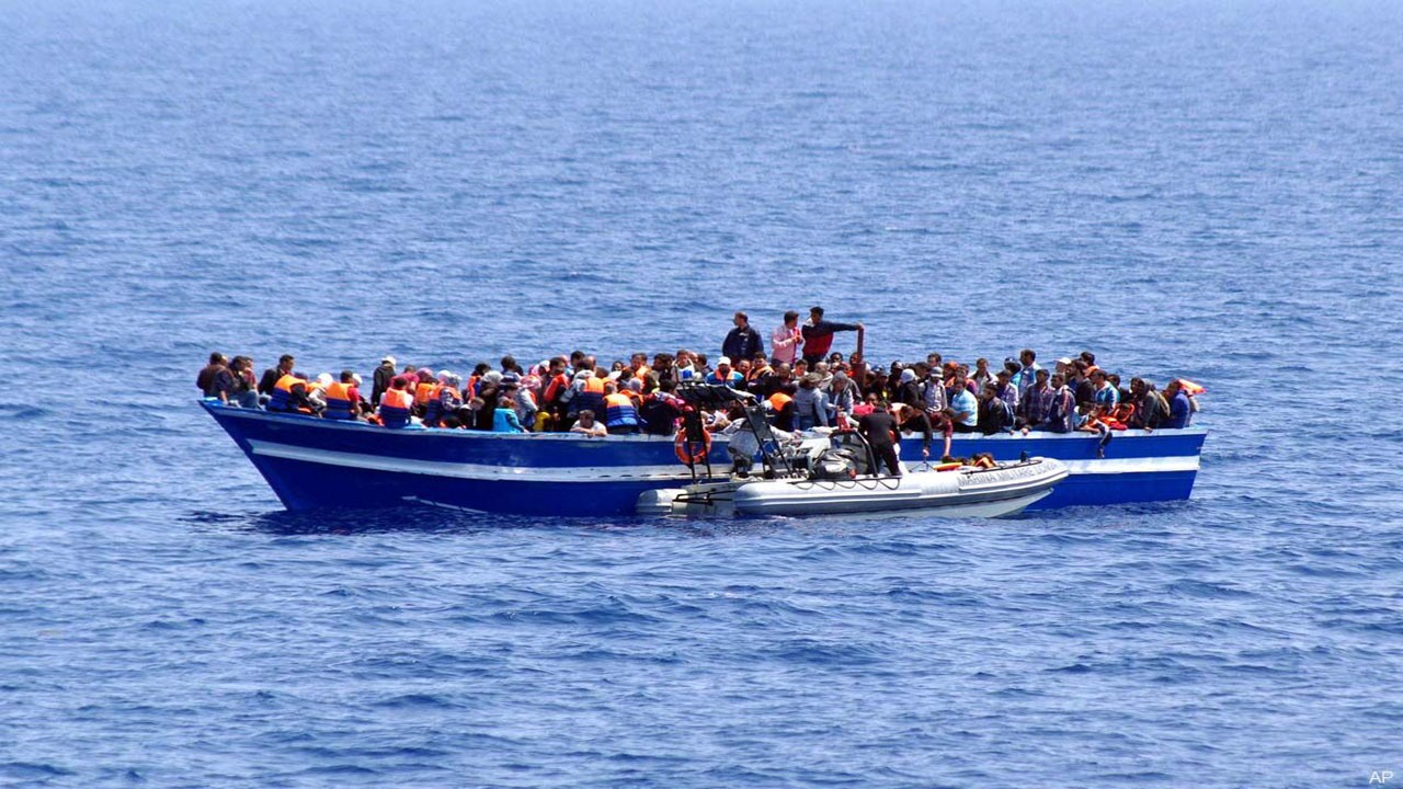 ۱۱ کشته و ده‌ها ناپدید در پی واژگونی قایق مهاجران در تونس