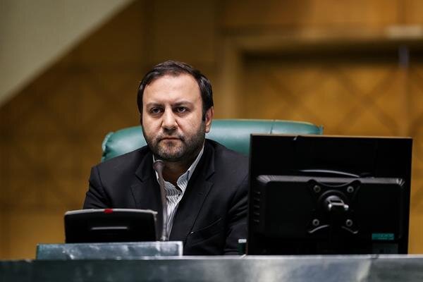 پیرهادی: مجلس به موضوع کنکور ورود میکند پیرهادی: مجلس به موضوع کنکور ورود میکند