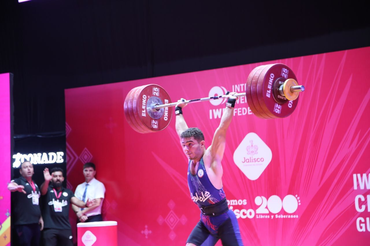 رکوردشکنی نماینده ایران در پیکارهای وزنه‌برداری جوانان جهان