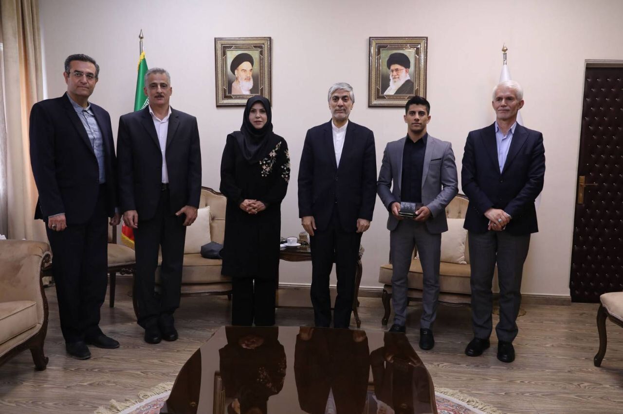 کیومرث هاشمی: با زحمات فدراسیون ژیمناستیک، سهمیه المپیک کسب شد کیومرث هاشمی: با زحمات فدراسیون ژیمناستیک، سهمیه المپیک کسب شد