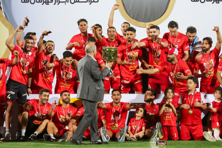 جشن قهرمانی لیگ ایران، متفاوت از تمام دنیا؛ همه بفرمایید برای مدال!