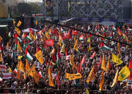 برگزاری مراسم تشییع سرلشکر شهید نیلفروشان در تهران برگزاری مراسم تشییع سرلشکر شهید نیلفروشان در تهران
