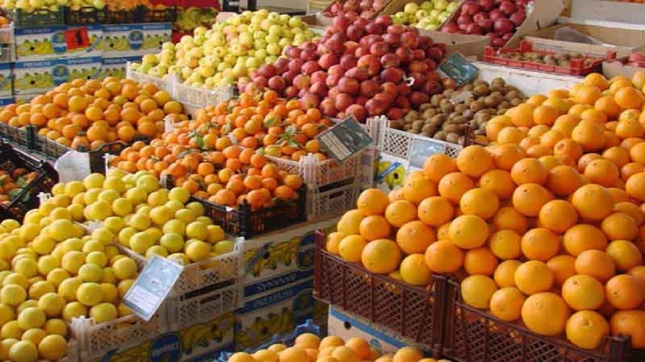علت نوسان قیمت میوه در بازار چیست؟ علت نوسان قیمت میوه در بازار چیست؟
