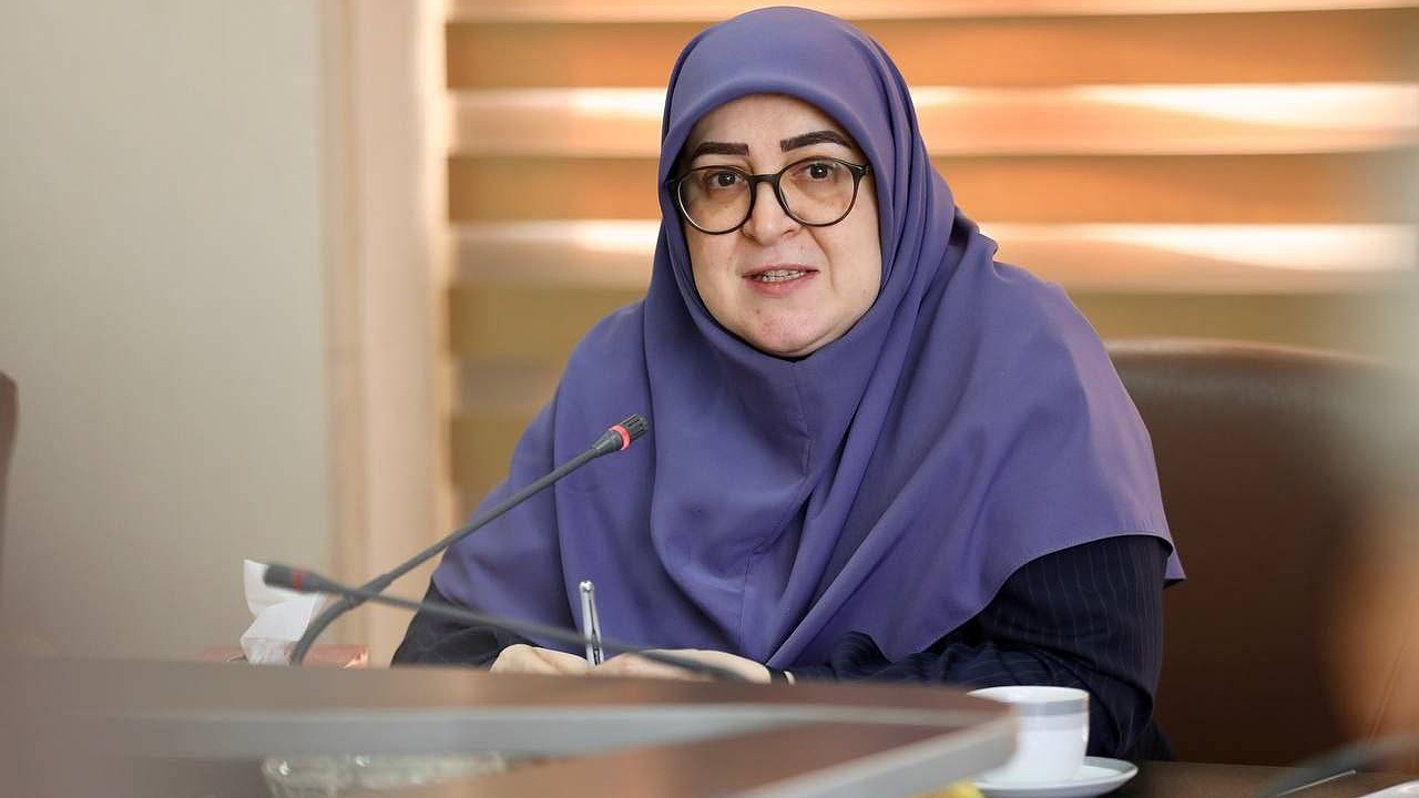 حجم قابل توجهی از آتشسوزی بندر شهید رجایی مهار شده است حجم قابل توجهی از آتشسوزی بندر شهید رجایی مهار شده است