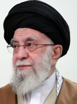 رهبر معظم انقلاب: مهمترین وظیفه حوزه، بلاغ مبین و زمینه‌سازی برای تمدن نوین اسلامی است