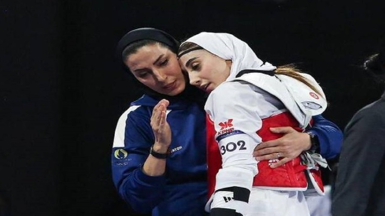 ناهید و مبینا؛ معضل جدید مهروز و تکواندو ناهید و مبینا؛ معضل جدید مهروز و تکواندو