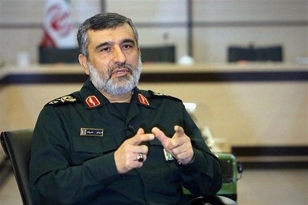 سردار حاجیزاده: دشمن توان آسیب زدن به سیستم آفندی جمهوری اسلامی را ندارد سردار حاجیزاده: دشمن توان آسیب زدن به سیستم آفندی جمهوری اسلامی را ندارد