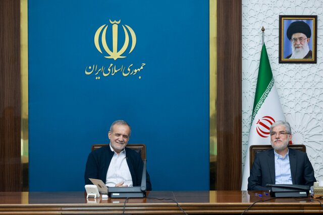 پزشکیان: دانشگاه‌ها پیشنهادهای عملی برای مدیریت مسائل استان‌ها ارائه دهند