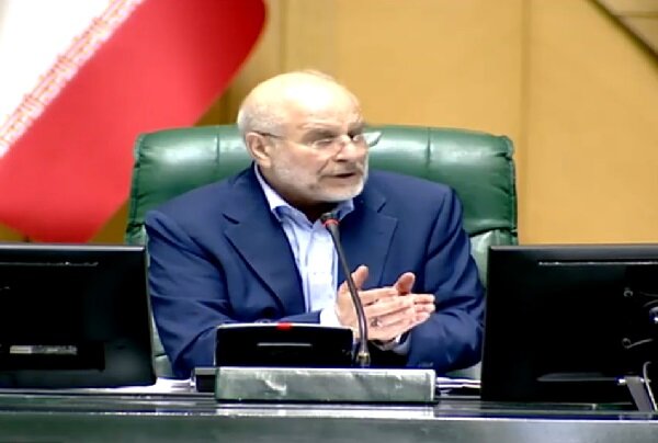 قالیباف: رئیس جمهور آمریکا اگر واقعاً به دنبال توافق است باید رویکرد خود را تغییر دهد قالیباف: رئیس جمهور آمریکا اگر واقعاً به دنبال توافق است باید رویکرد خود را تغییر دهد