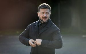 زلنسکی با تحریم ایران به مضحکه خبرنگاران تبدیل شد زلنسکی با تحریم ایران به مضحکه خبرنگاران تبدیل شد