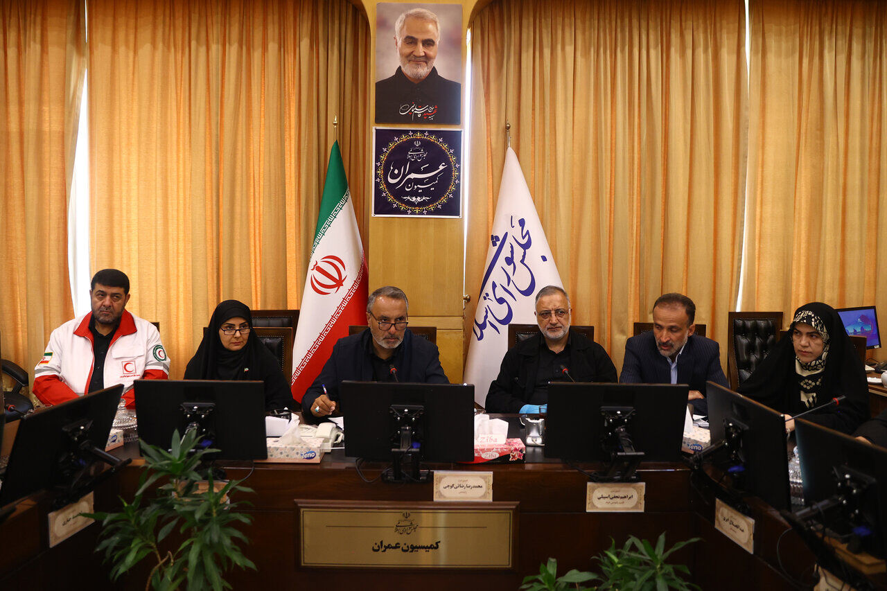 رئیس کمیسیون عمران مجلس: بیش از ۲۰۰ خانواده آسیبدیده در هتلهای شهرداری اسکان یافتند رئیس کمیسیون عمران مجلس: بیش از ۲۰۰ خانواده آسیبدیده در هتلهای شهرداری اسکان یافتند