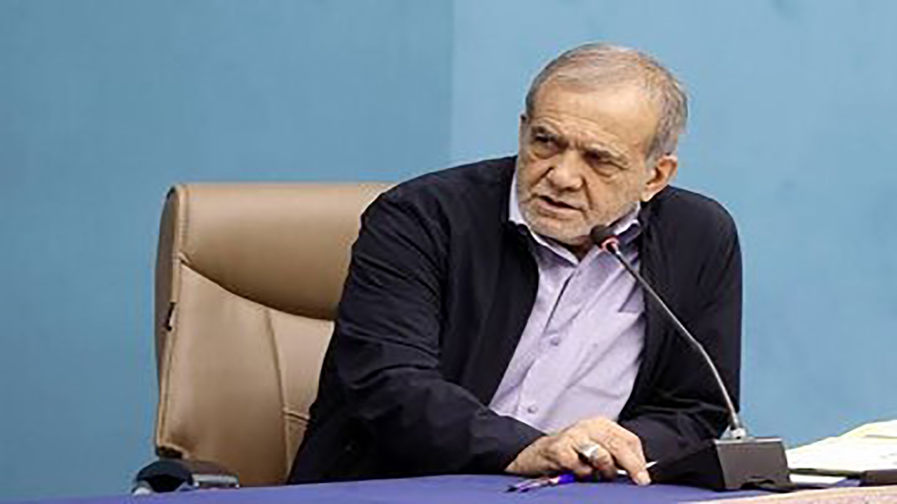 رئیس جمهور قانون تعلیق همکاری با سازمان بین المللی انرژی اتمی را ابلاغ کرد رئیس جمهور قانون تعلیق همکاری با سازمان بین المللی انرژی اتمی را ابلاغ کرد