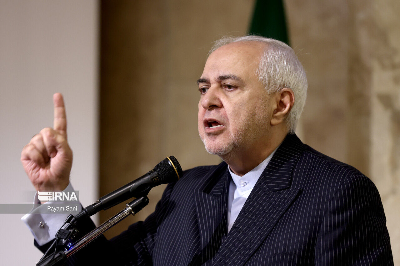 ظریف: ناکامی در تسلیم ایران، سه کشور اروپایی را به اسنپبک واداشت ظریف: ناکامی در تسلیم ایران، سه کشور اروپایی را به اسنپبک واداشت