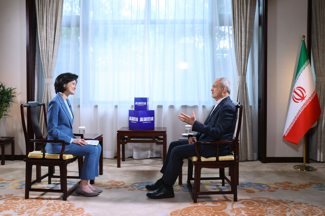 پزشکیان: اگر حامیان چندجانبهگرایی متحد نباشند، یکجانبهگرایان بر آنها غلبه میکنند پزشکیان: اگر حامیان چندجانبهگرایی متحد نباشند، یکجانبهگرایان بر آنها غلبه میکنند
