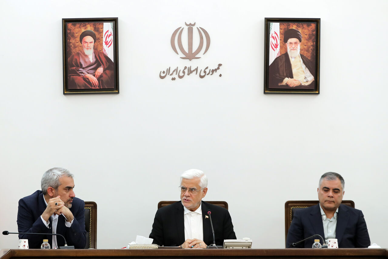 عارف: روسیه جایگاه مهمی در سیاست خارجی ایران دارد عارف: روسیه جایگاه مهمی در سیاست خارجی ایران دارد