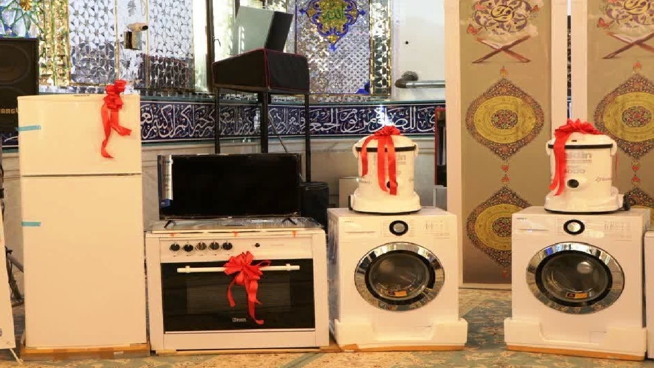 ۴۰ سری جهیزیه به نوعروسان تهرانی اهدا شد/ اهدای ۵۲۹ فقره جهیزیه در ۶ ماهه نخست امسال ۴۰ سری جهیزیه به نوعروسان تهرانی اهدا شد/ اهدای ۵۲۹ فقره جهیزیه در ۶ ماهه نخست امسال