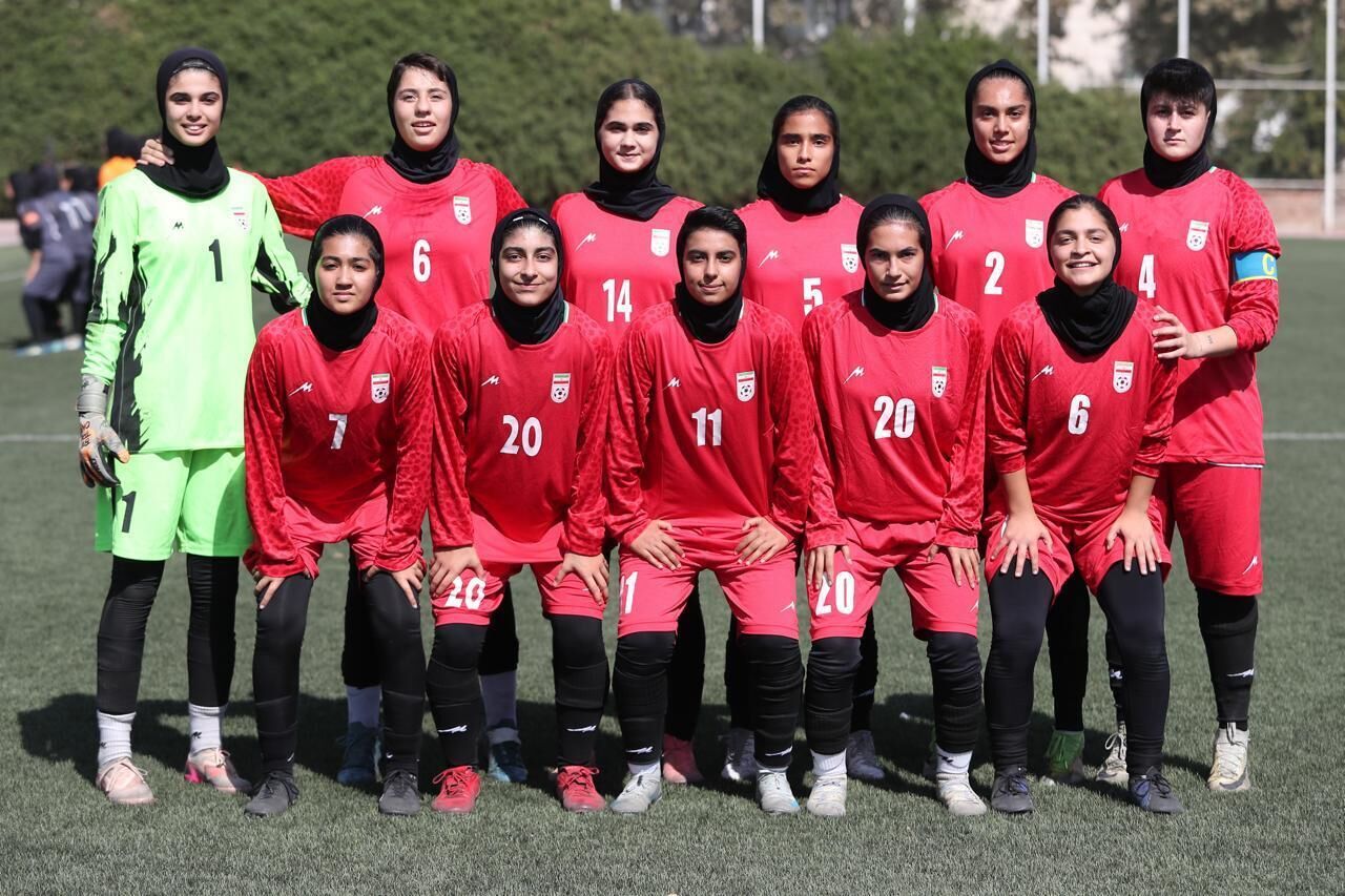 دعوت از ۲۳ بازیکن به اردوی تیم فوتبال دختران دعوت از ۲۳ بازیکن به اردوی تیم فوتبال دختران