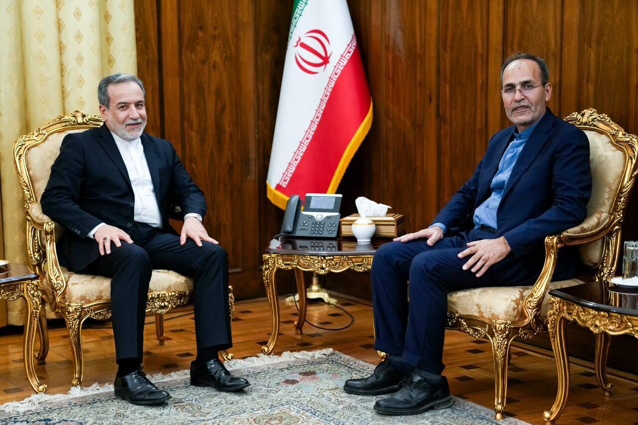 سفیر ایران در لیبی با عراقچی دیدار کرد سفیر ایران در لیبی با عراقچی دیدار کرد