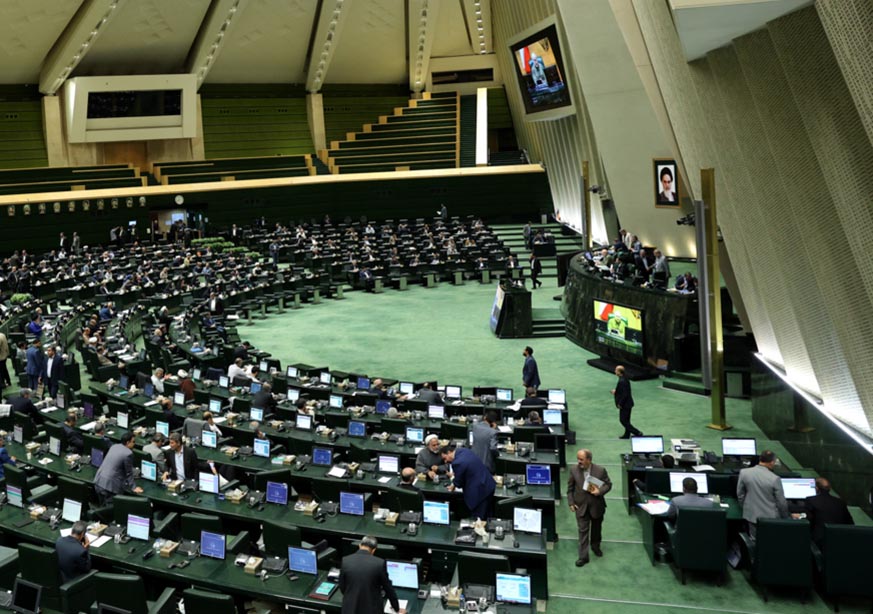 ۹ وزیر در کمیسیونهای مجلس به نمایندگان پاسخ میدهند ۹ وزیر در کمیسیونهای مجلس به نمایندگان پاسخ میدهند