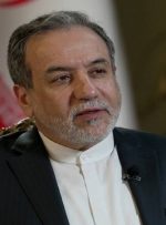عراقچی: فرماندهان و سربازان دلاور نیروی انتظامی، حافظ امنیت و آرامش کشور هستند