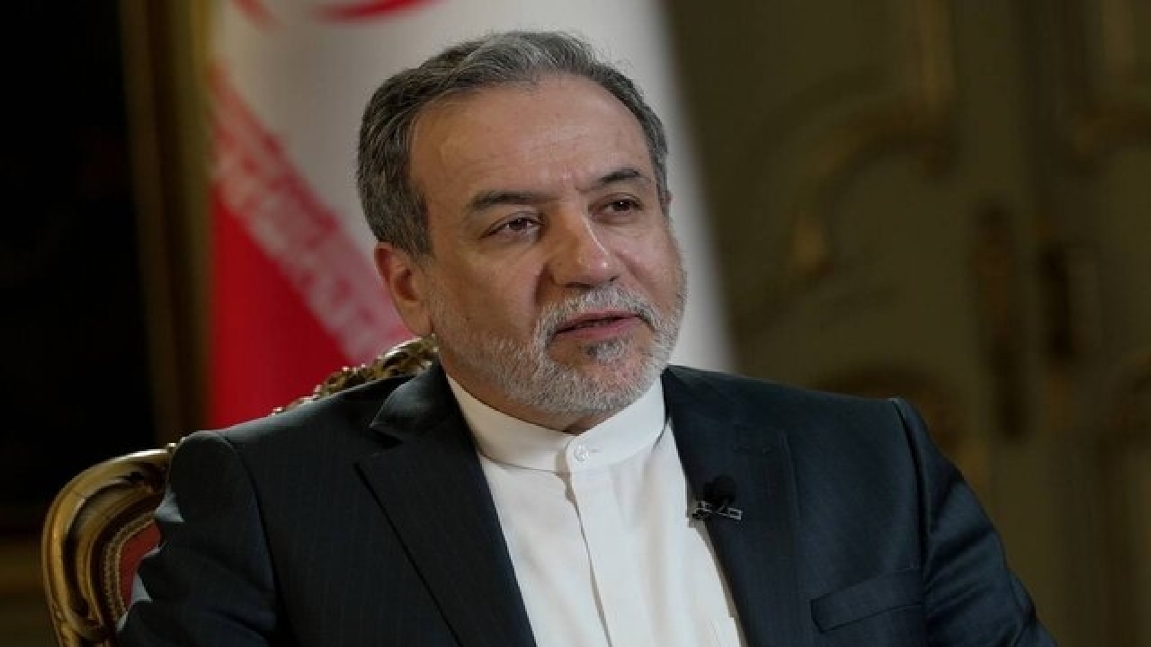 عراقچی: فرماندهان و سربازان دلاور نیروی انتظامی، حافظ امنیت و آرامش کشور هستند عراقچی: فرماندهان و سربازان دلاور نیروی انتظامی، حافظ امنیت و آرامش کشور هستند