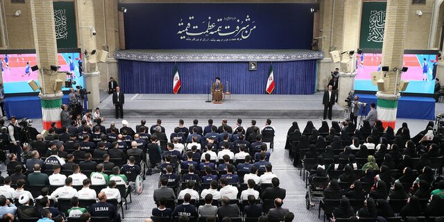 چه ربطی به آمریکا دارد که ایران صنعت هستهای دارد یا ندارد/ادعای ترامپ مبنی بر طرفداری از مردم ایران دروغ است چه ربطی به آمریکا دارد که ایران صنعت هستهای دارد یا ندارد/ادعای ترامپ مبنی بر طرفداری از مردم ایران دروغ است