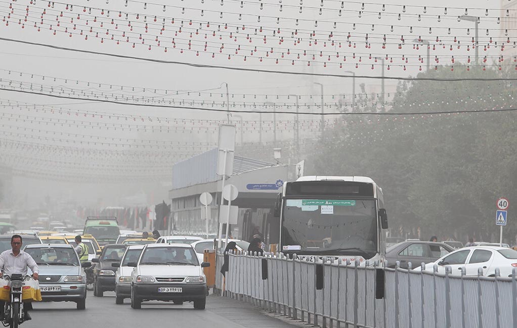 ناوگان فرسوده، مهمترین منبع آلایندگی هوا/ چرا کیفیت بنزین پایین است؟