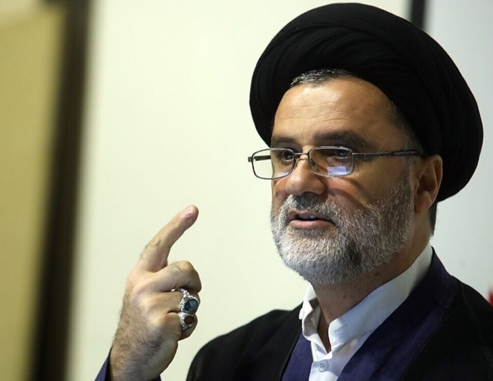 آمریکا با مذاکره به دنبال تسلیم ایران است آمریکا با مذاکره به دنبال تسلیم ایران است