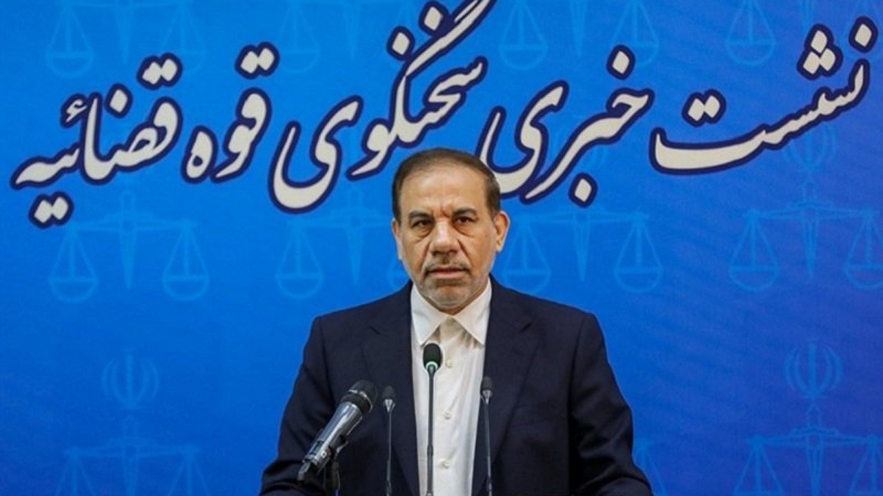 شبنم نعمتزاده همچنان متواری است / صدور حکم جدید در پرونده بانک سرمایه شبنم نعمتزاده همچنان متواری است / صدور حکم جدید در پرونده بانک سرمایه