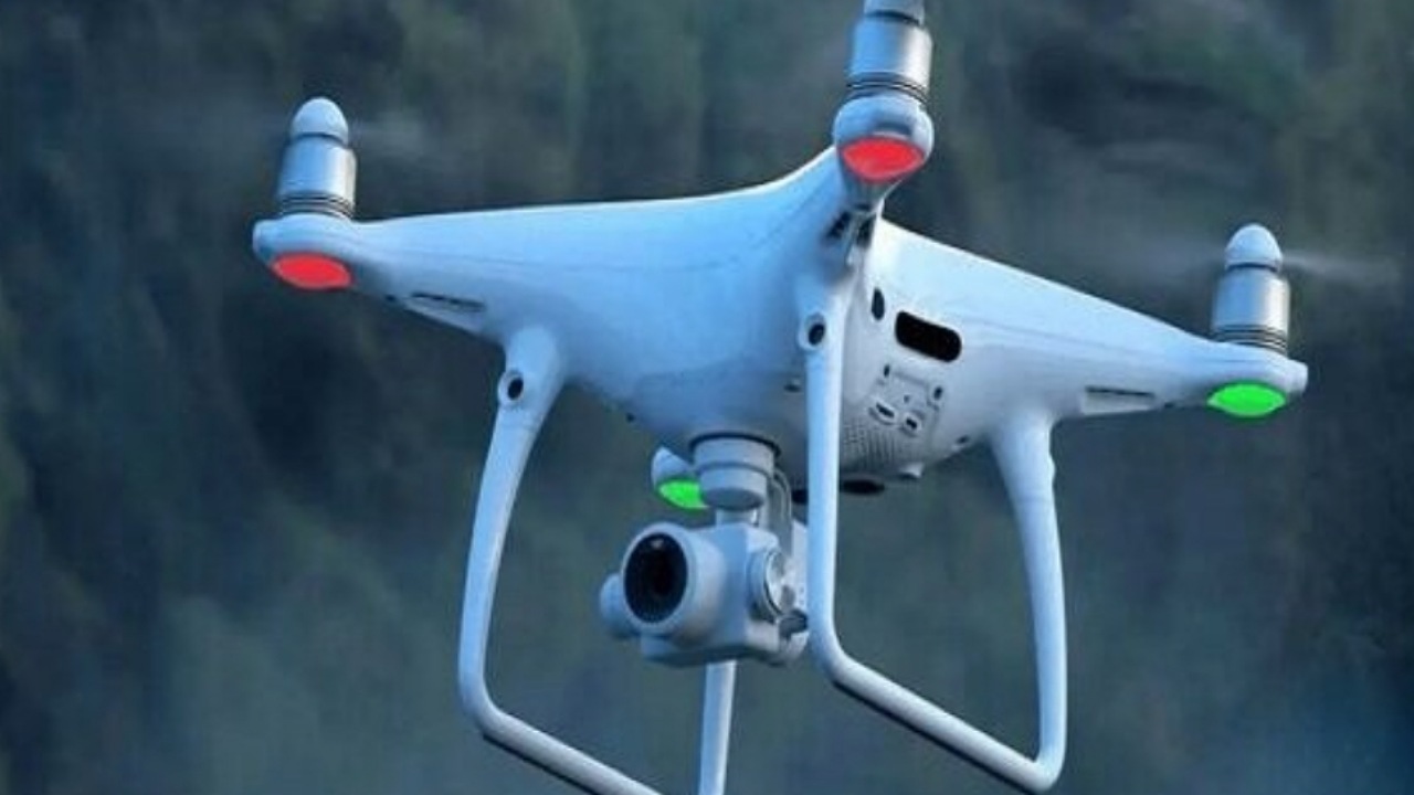 ادامه عملیات هلالاحمر برای مهار آتشسوزی الیت چالوس ادامه عملیات هلالاحمر برای مهار آتشسوزی الیت چالوس