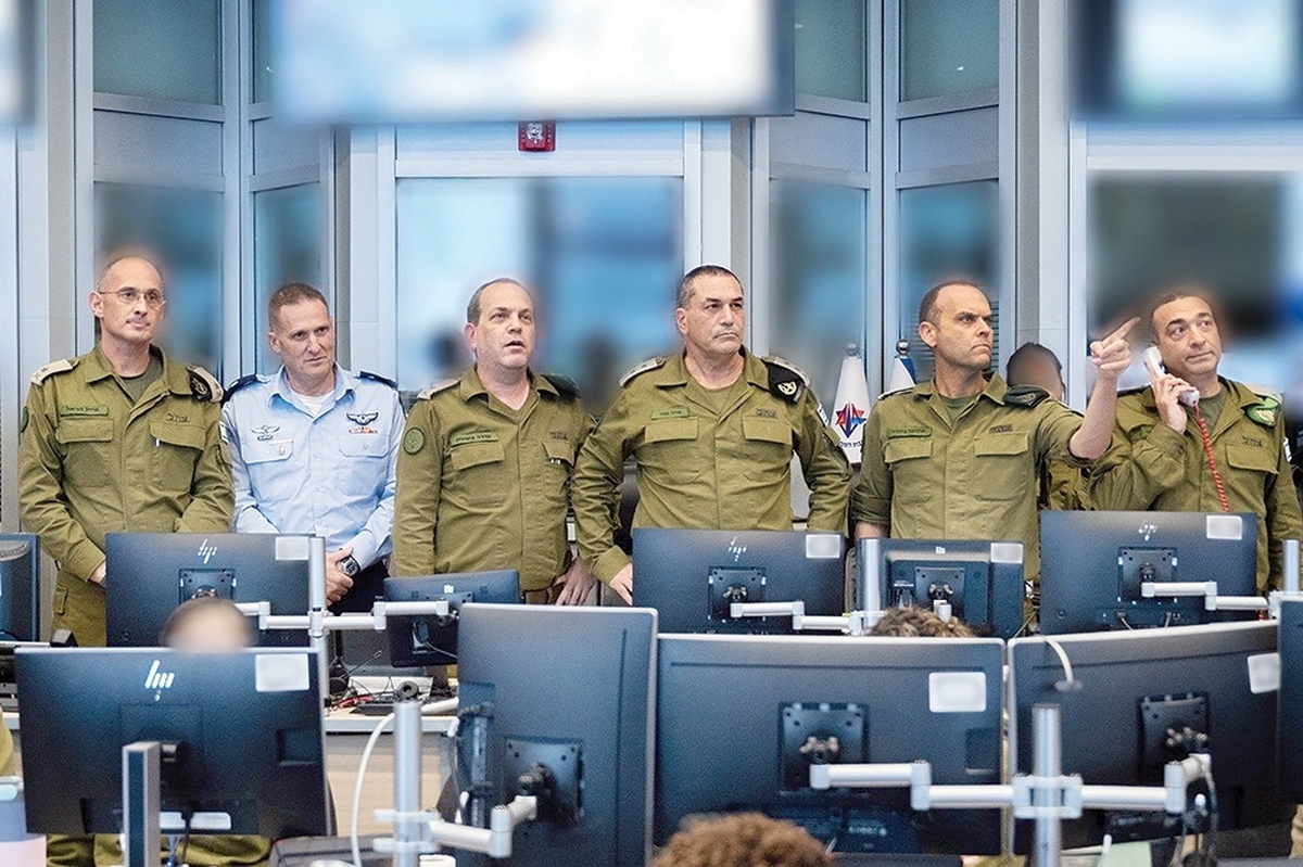 ۷ اکتبری که تمام نشده