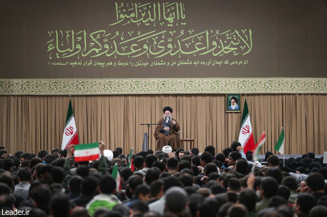 رهبر انقلاب: مسئله آمریکا با جمهوری اسلامی، ناسازگاری ذاتی و تقابل منافع است رهبر انقلاب: مسئله آمریکا با جمهوری اسلامی، ناسازگاری ذاتی و تقابل منافع است