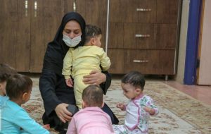 متقاضیان فرزندخواندگی ۲۰ برابر تعداد فرزندان بهزیستی/به صفر رسیدن پشت‌نوبتی مستمری