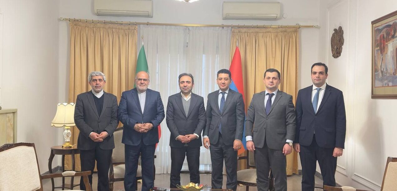 سفرای ایران و ارمنستان دیدار کردند سفرای ایران و ارمنستان دیدار کردند