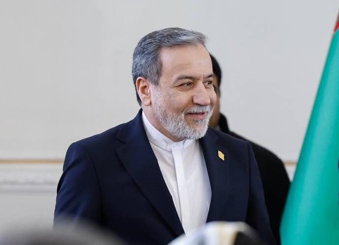 عراقچی وارد مینسک شد+فیلم عراقچی وارد مینسک شد+فیلم