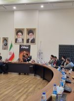 دبیر: یک مدیر باید محکم بایستد و برای خدا کار کند دبیر: یک مدیر باید محکم بایستد و برای خدا کار کند