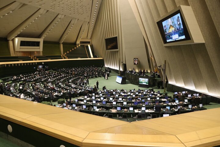 مصوبه مهریه و مناقشه جدید؛ مجلس با استناد به کدام آمار زندانیان مهریه ۱۴ سکه را تصویب کرد؟